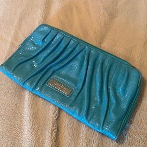 Jessica Simpson clutch
